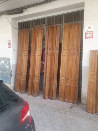Contraventanas de madera antiguas