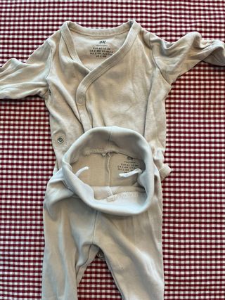 Lote conjunto infantil talla 2-4 meses
