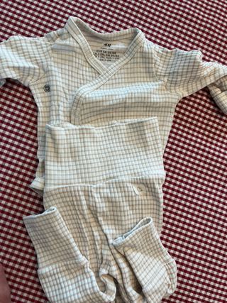 Lote conjunto infantil talla 2-4 meses