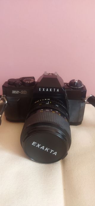 Exakta HS-10: Cámara réflex