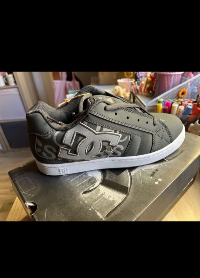 Zapatillas DC grises talla 41