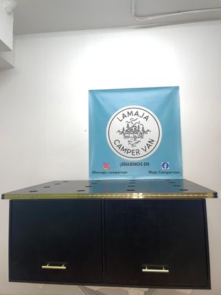 Mueble almacenaje camper negro