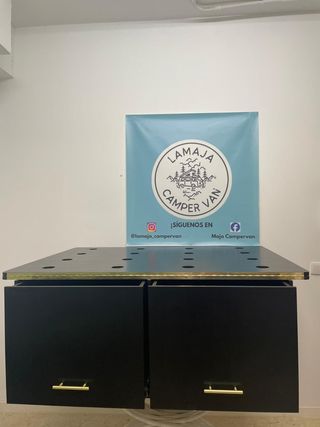 Mueble almacenaje camper negro