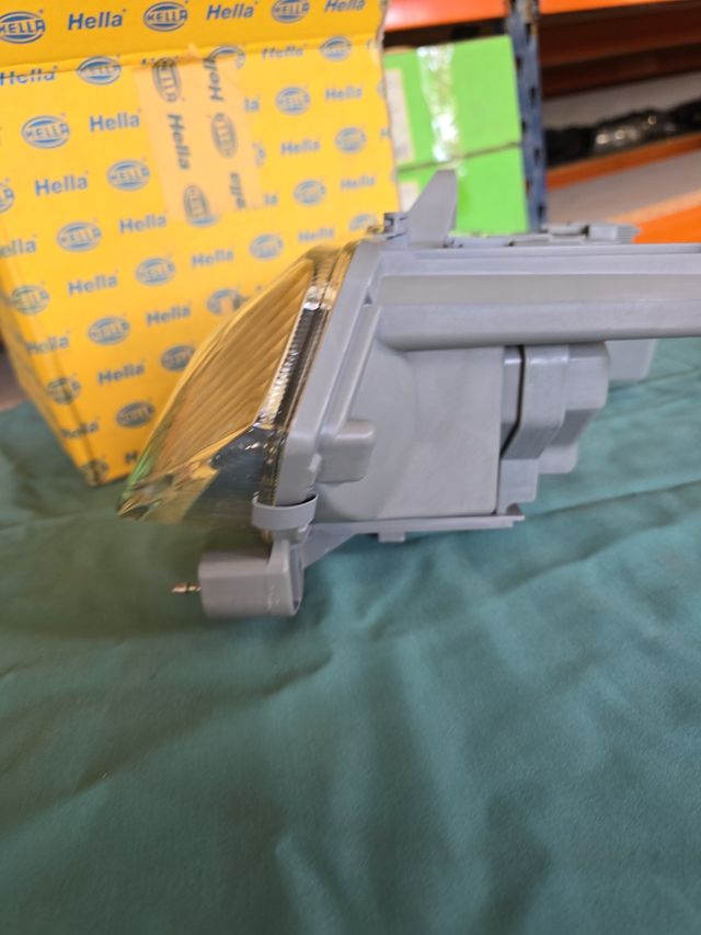 Faro Alfa Romeo 145 (94-95)