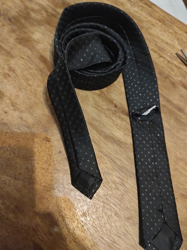 Cravatta nera skinny uomo