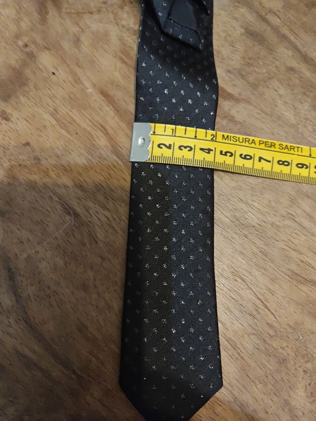 Cravatta nera skinny uomo