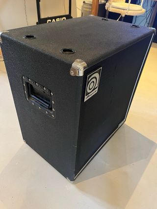 Ampeg SVT410HE: Baffle de bajo 500W