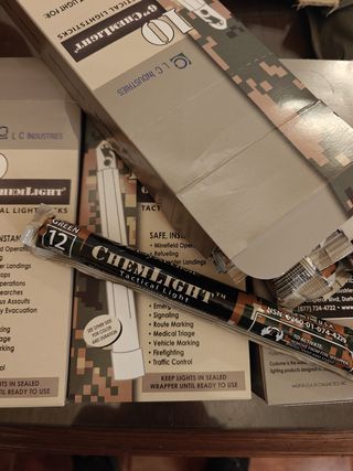 Linterna luz química 6", 80 barras nuevas
