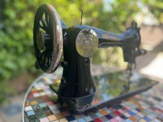 Máquina coser antigua Gritzer
