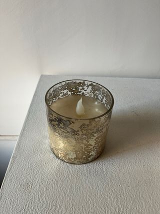 Vela LED dorada - Decorativa