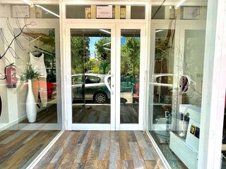 Local comercial en venta en El Castell-Poble Vell en Castelldefels