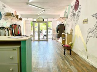 Local comercial en venta en El Castell-Poble Vell en Castelldefels