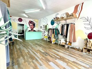 Local comercial en venta en El Castell-Poble Vell en Castelldefels