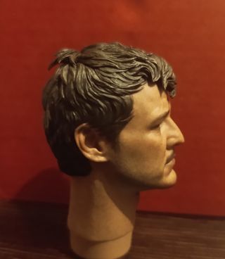 Esculpido Mandalorian (Pedro Pascal) Hot toys 1/6