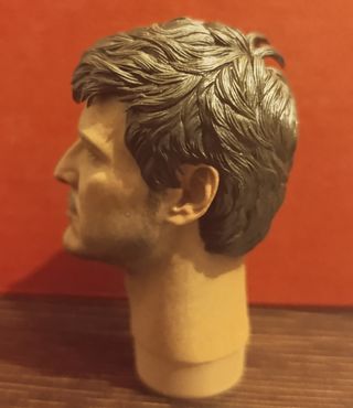 Esculpido Mandalorian (Pedro Pascal) Hot toys 1/6