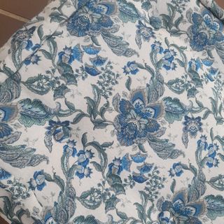 Puff almacenaje azul y blanco