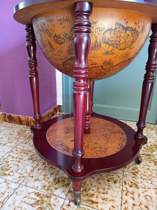 Botellero Bar con forma de globo terráqueo