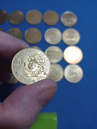 20 Monete 200 Lire Italia