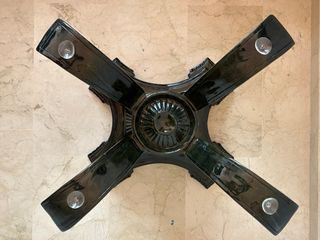 Mesa centro fibra de poliéster y cristal. Pedestal