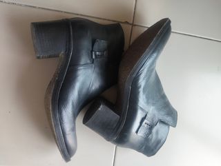 Stivaletti pelle neri