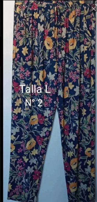 4 Pantalones estampados Talla L
