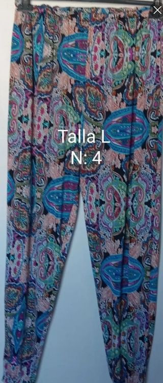 4 Pantalones estampados Talla L