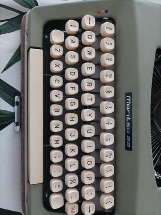 Máquina escribir Maritsa 22