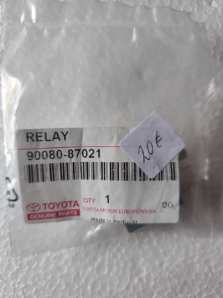 Relé Toyota 90080-87021