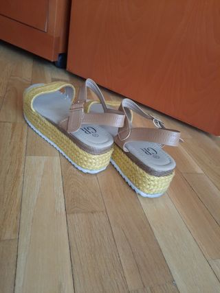 Sandalias plataforma GR - amarillas y marrón