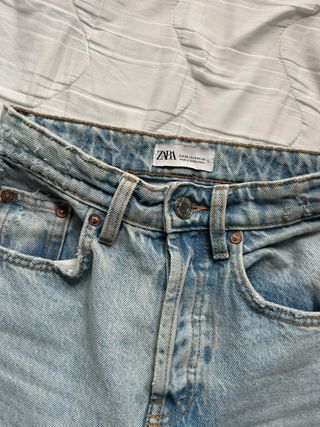 Vaqueros rectos Zara -talla 32