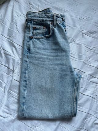 Vaqueros rectos Zara -talla 32