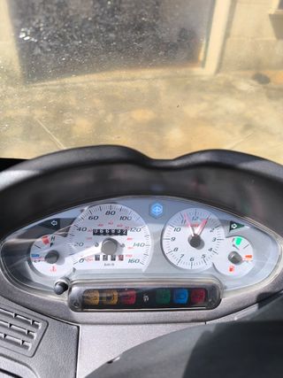 Piaggio X8 125cc - Scooter