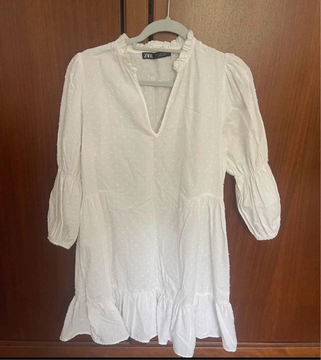 Vestido Zara blanco estilo ibicenco