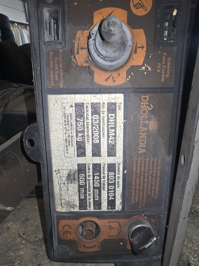 Trampilla elevadora DHLM42 750kg