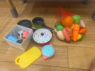 Cocinita juguete + accesorios