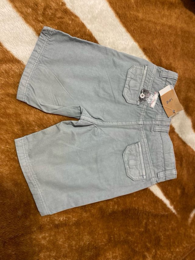 Pantalón corto niño gris