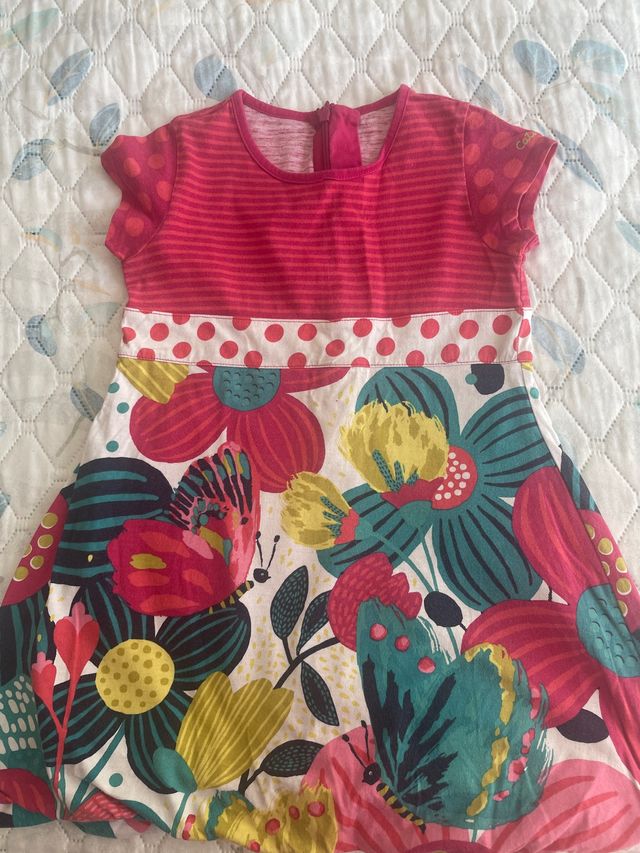 Vestido niña flores-talla 3-4 años