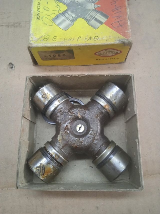 Cruceta transmisión Avia