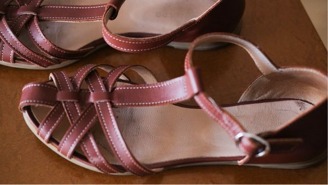 Sandalias Piel Marrón Talla 38. Zapatos mujer