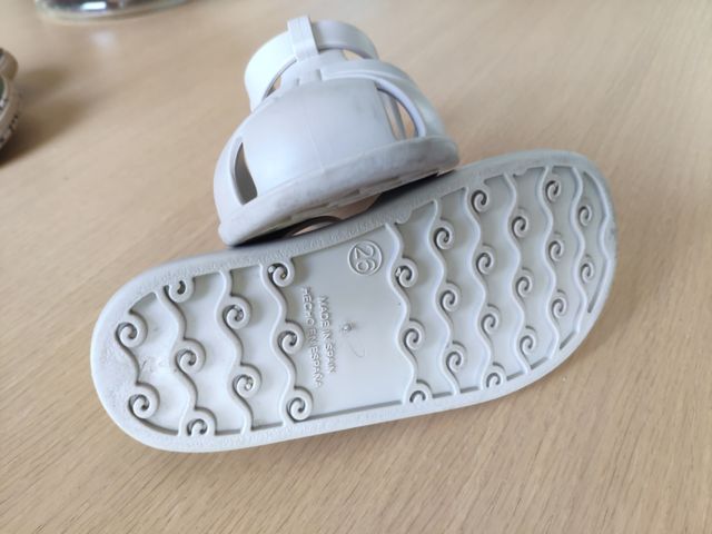 Cangrejeras respetuosas Igor talla 26