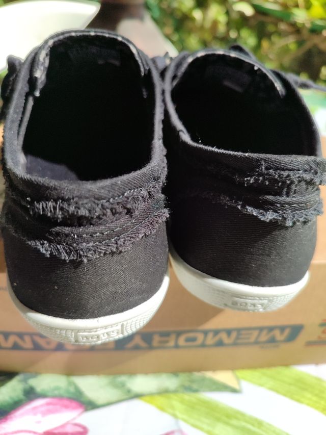 Skechers BOBS B Cute - Negras - Nuevas