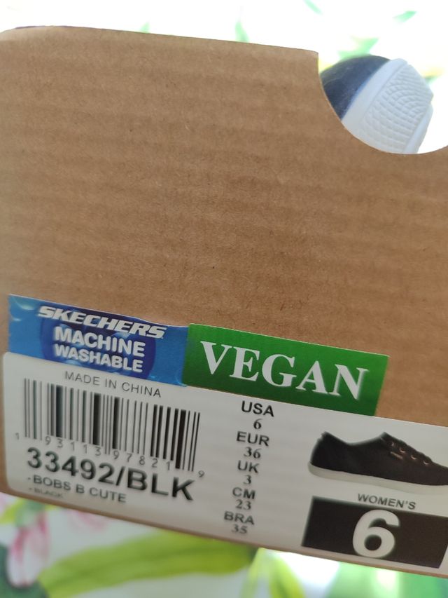 Skechers BOBS B Cute - Negras - Nuevas