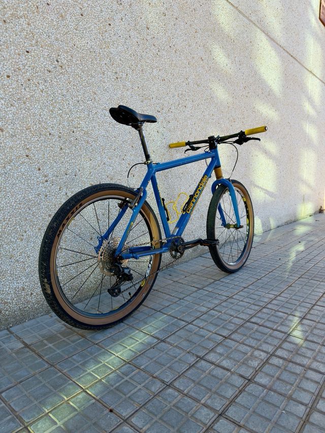 Bicicleta Cannondale F800 CAAD3