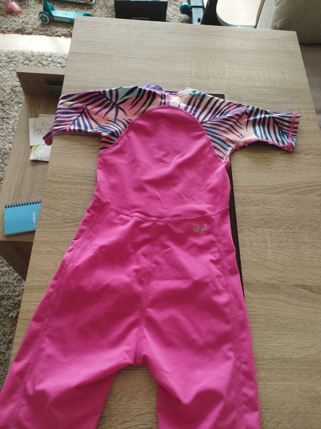 Bañador niña Decathlon - Talla 6