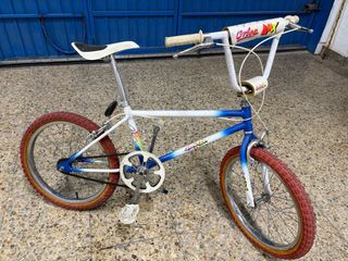 Bicicleta BMX Olmo