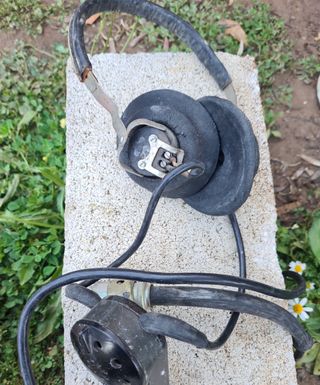 Auricular radio militar vintage.