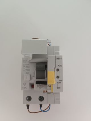 INTERRUPTOR DIFERENCIAL AUTORREARMABLE 