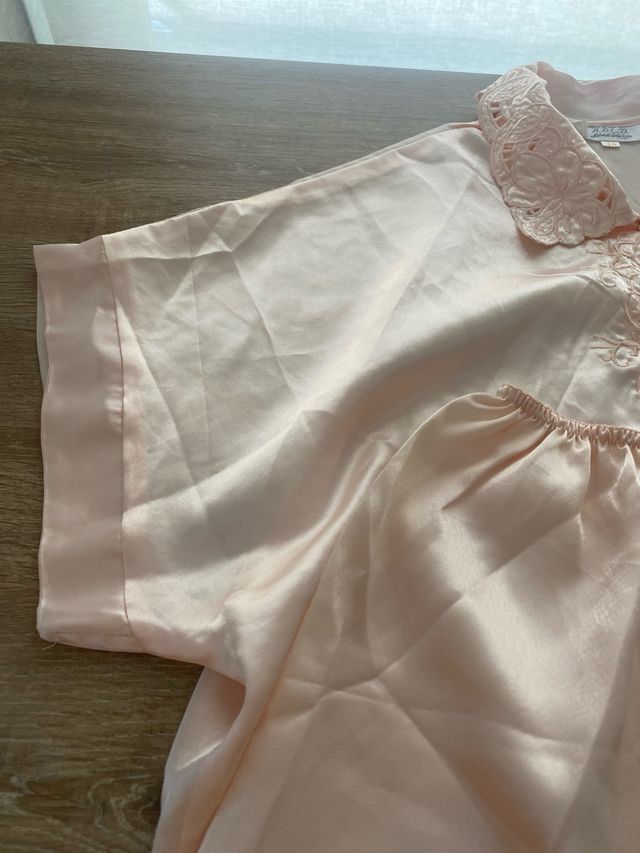 Pigiama in seta rosa