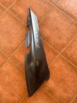 Tapa trasera Yamaha T-Max SX/DX