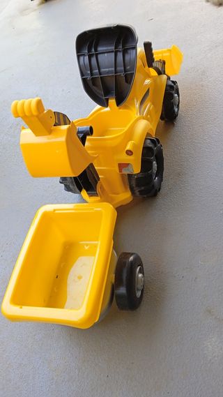 Correpasillos remolque, excavadora.